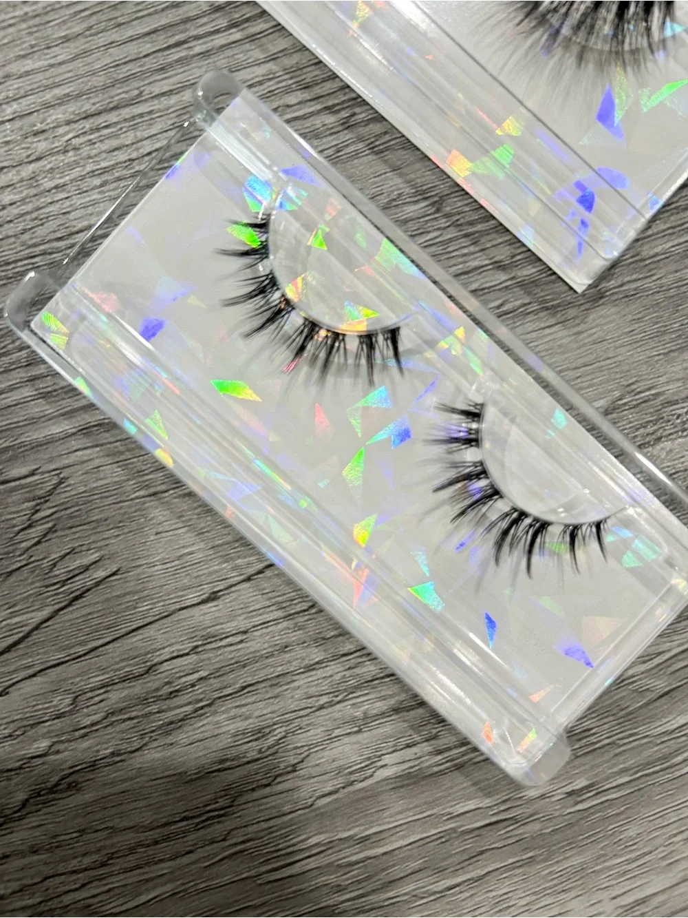 Ioni Dolly's Adventure Multi-Color Wispy Faux Mink Lashes